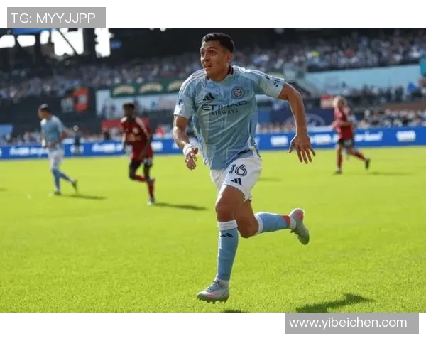 芝加哥队精准传中助攻雷诺兹轻松打空门迈阿密再遭逆转 芝加哥队精准传中助攻雷诺兹轻松打空门迈阿密再遭逆转