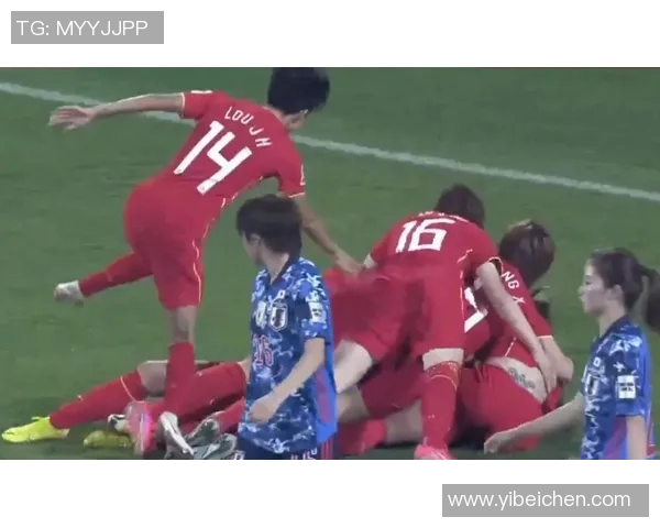 武汉女足上半场补时阶段失误被扳平浪费机会遭遇惩罚的教训