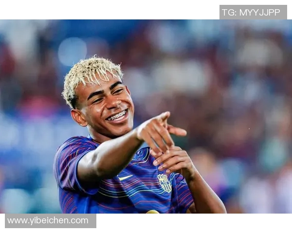 巴萨重返诺坎普纪念海报揭幕亚马尔弗里克库巴西齐聚一堂