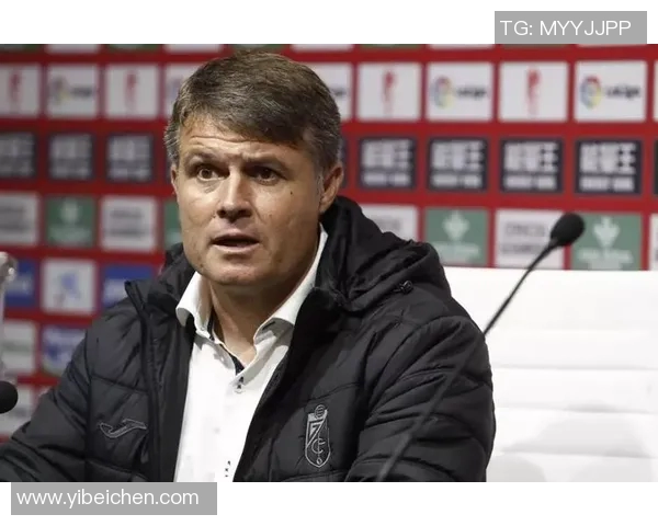 拉亚高度评价助教海因策称其在球队防守中发挥重要作用