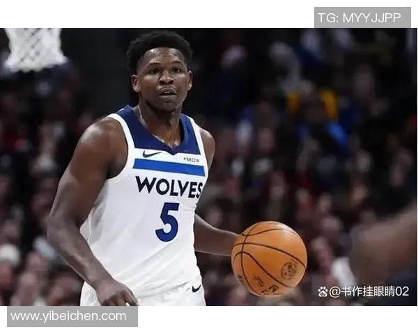 爱德华兹上半场表现抢眼12投7中三分球6投3中贡献全面数据17分2篮板3助攻2抢断1盖帽