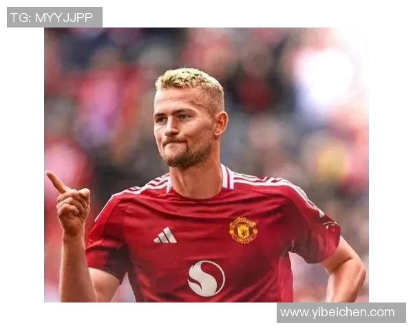 曼联10月最佳球员候选名单揭晓库尼亚姆伯莫拉门斯德里赫特争夺荣誉