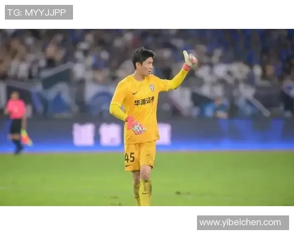 武汉三镇门将魏黾哲正式租借加盟深圳新鹏城开启新征程 武汉三镇门将魏黾哲正式租借加盟深圳新鹏城开启新征程